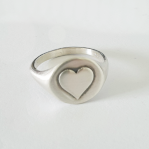 טבעת חותם לב הטבעה
