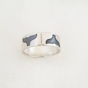 טבעת שני סנפירים